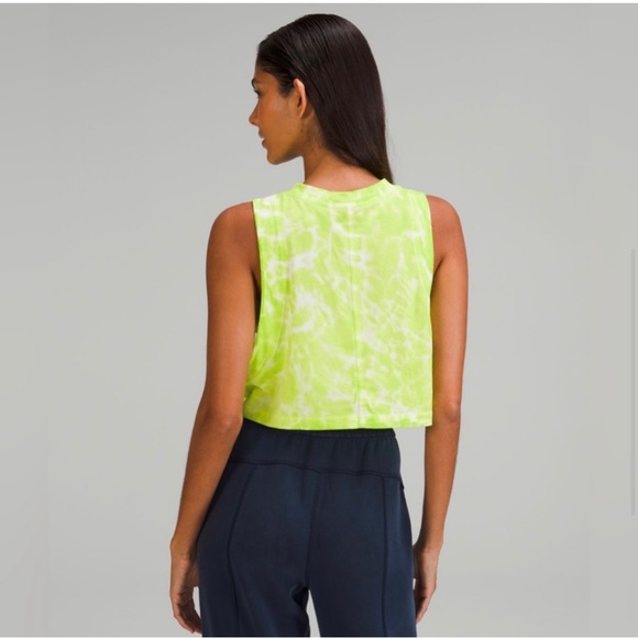 NWT Lululemon Cropped Tank in Tie Dye Eccentric Lime - Picture 3 of 4